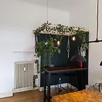 Cozy Historic Apartment, Sauna *