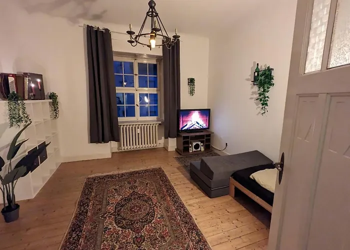 Cozy Historic Apartment, Sauna * וופרטל