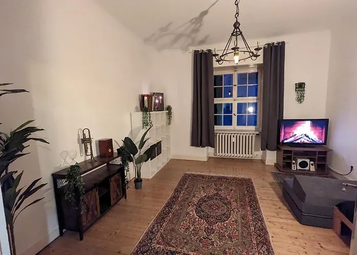 Cozy Historic Apartment, Sauna דירה *